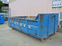 収集運搬業務排出事業所様へ産業廃棄物の収集に伺います。